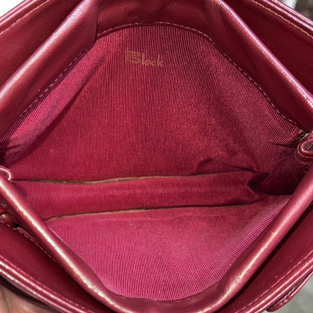 Chic Burgundy Crossbody Bag - Picture 5 of 6
